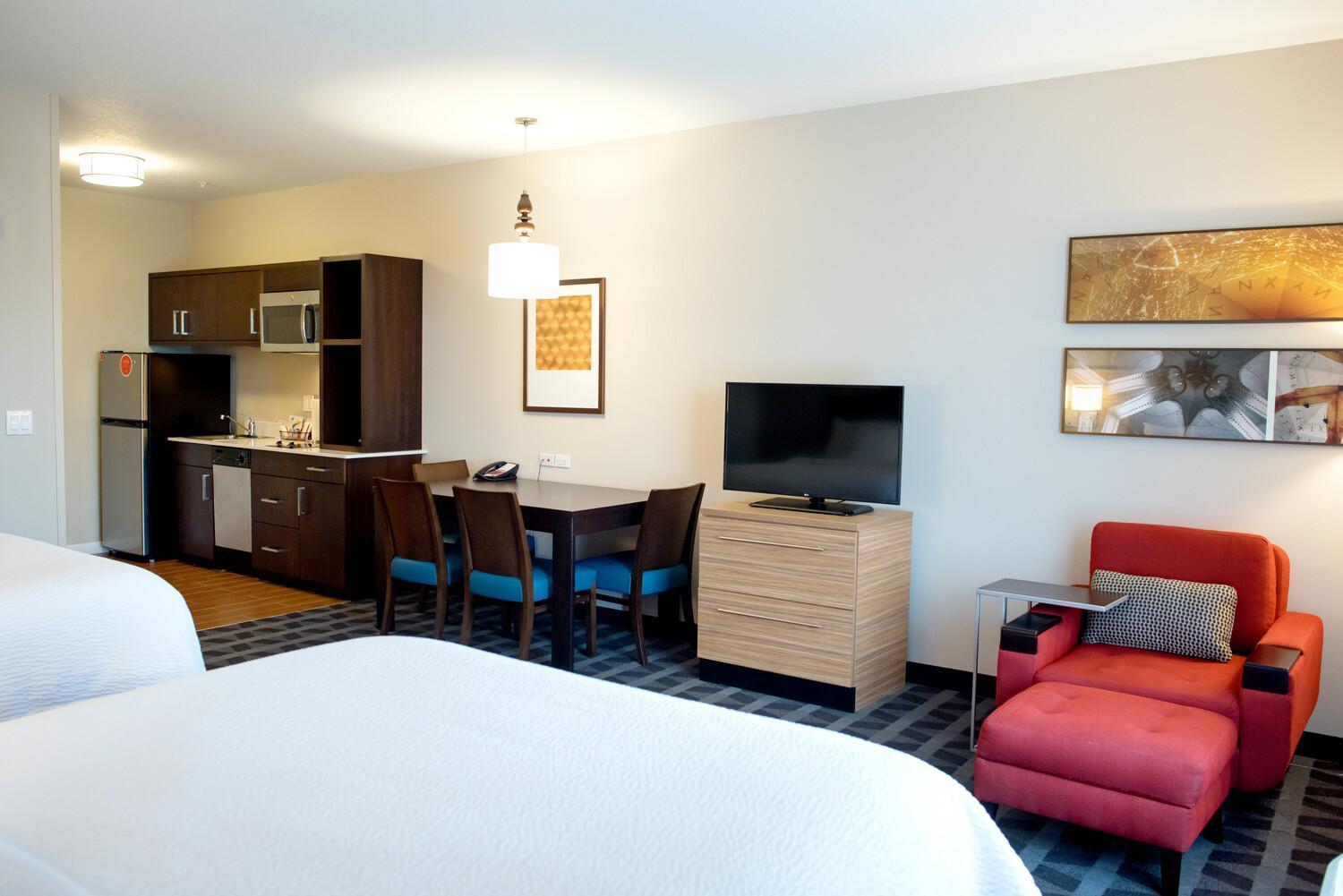 Towneplace Suites By Marriott Ames Bagian luar foto
